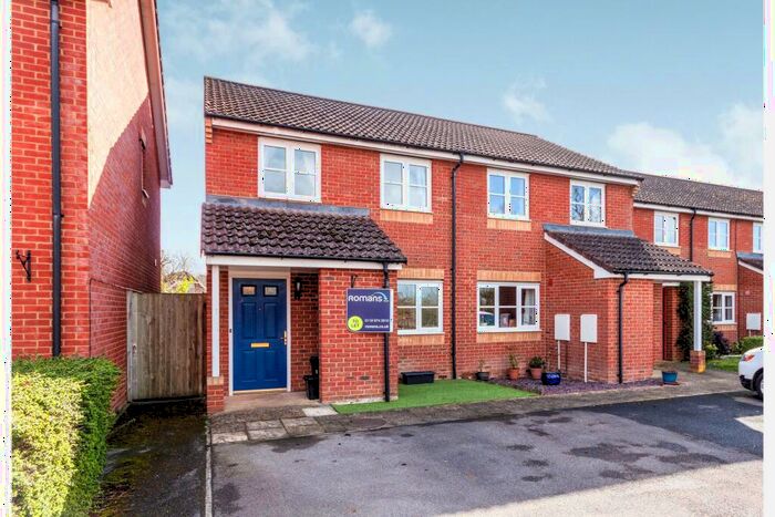 2 Bedroom End Of Terrace House To Rent In Harrow Way, Sindlesham, RG41