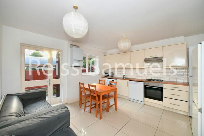 5 Bedroom Terraced House To Rent In Ferry Street, Isle Of Dogs, Greenwich, Isle Of Dogs, Greenwich, Docklands, London, E14