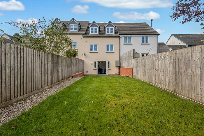 4 Bedroom Terraced House For Sale In Elizabeth Penton Way, Bampton, Tiverton, EX16