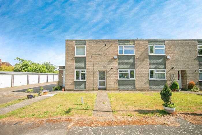 2 Bedroom Flat For Sale In Fairlight Close, Ipswich, IP4