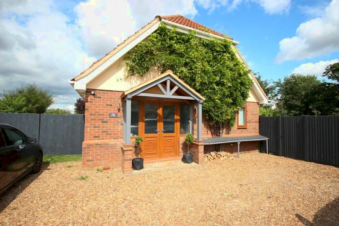 4 Bedroom Detached House To Rent In Bedford Road, Houghton Conquest, Bedfordshire, MK45