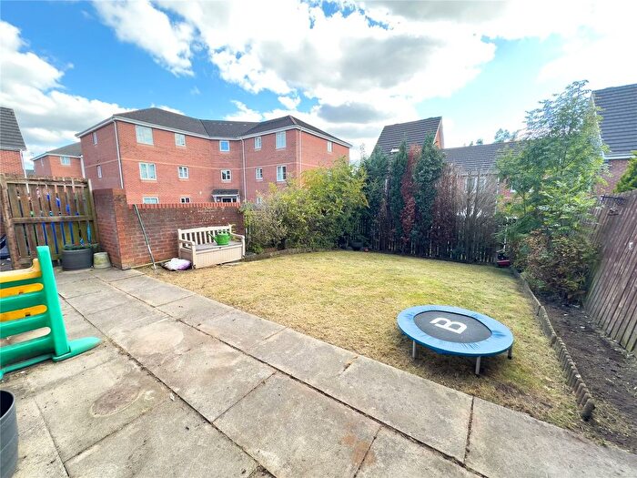 3 Bedroom End Of Terrace House For Sale In Leegrange Road, Blackley, Manchester, M9