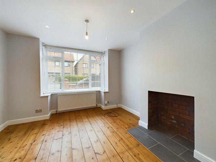 3 Bedroom End Of Terrace House To Rent In Morley Road, Staple Hill, BS16