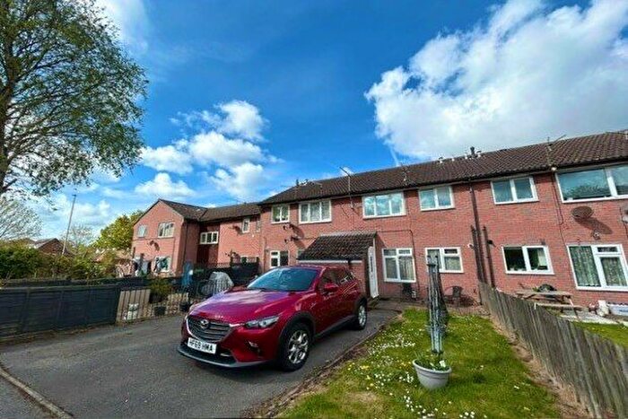 1 Bedroom Flat To Rent In Henbury Close, Poole, BH17