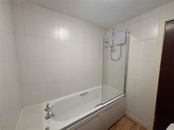 2 Bedroom Flat To Rent In Park Avenue, Dundee, DD4