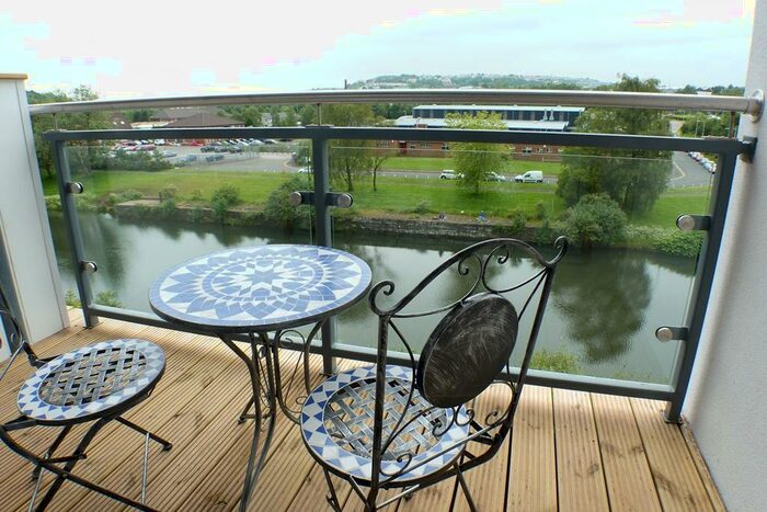 1 Bedroom Flat To Rent In Copper Quarter, Swansea, SA1