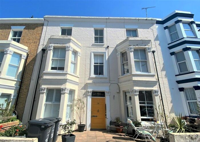 1 Bedroom Flat To Rent In Gordon Road, Cliftonville, Margate, CT9