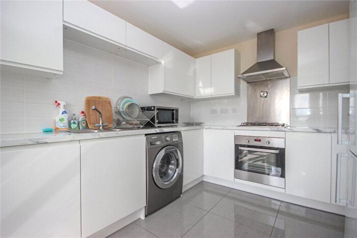 4 Bedroom Town House To Rent In Whitsun Leaze, Charlton Hayes, Bristol, BS34
