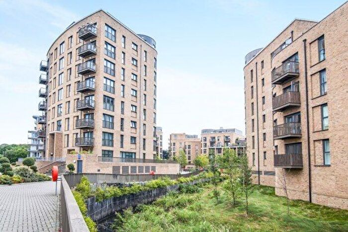 2 Bedroom Property To Rent In Whitestone Way, Croydon, CR0