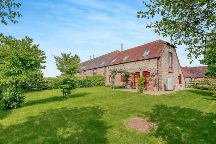 3 Bedroom Detached House For Sale In West Lavant, Chichester, West Sussex, PO18