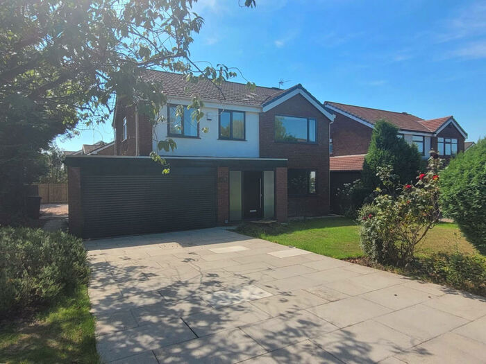 4 Bedroom House To Rent In Purbeck Drive, Lostock, BL6