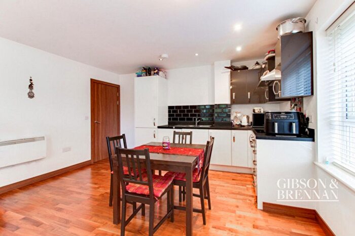 2 Bedroom Flat To Rent In Cherrydown East, Basildon, SS16