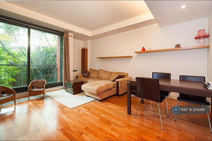 2 Bedroom Flat To Rent In City Rd, London, EC1Y