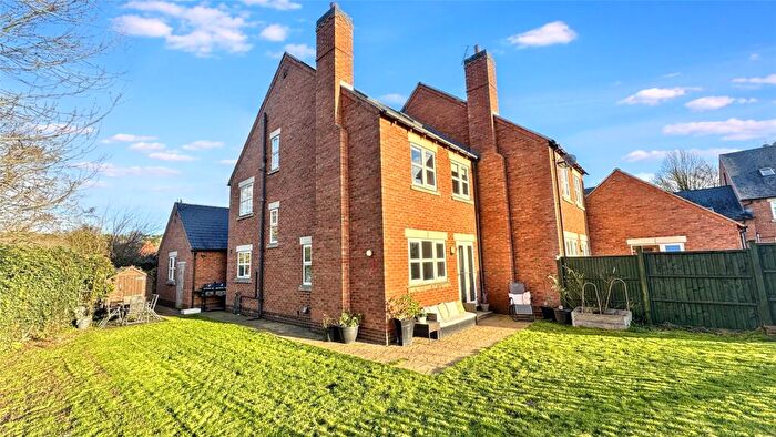 4 Bedroom Semi-Detached House For Sale In Pasture Close, Sutton Bonington, LE12