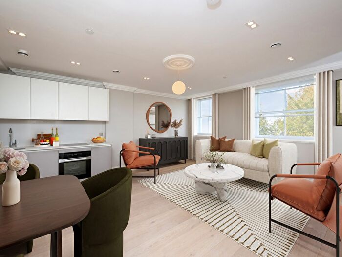 1 Bedroom Flat For Sale In Kew Foot Road, Richmond Upon Thames, TW9