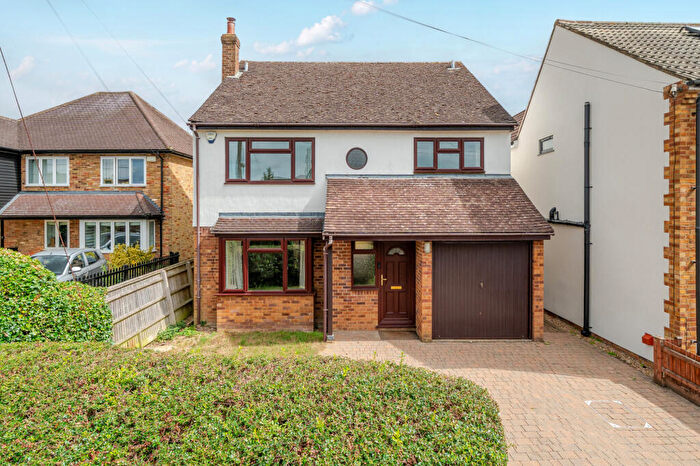 5 Bedroom Detached House For Sale In Howard Crescent, Beaconsfield, HP9