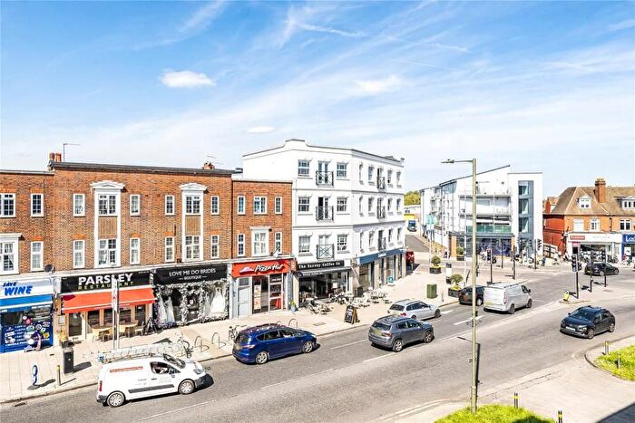 1 Bedroom Flat To Rent In Walton On Thames, Surrey, KT12