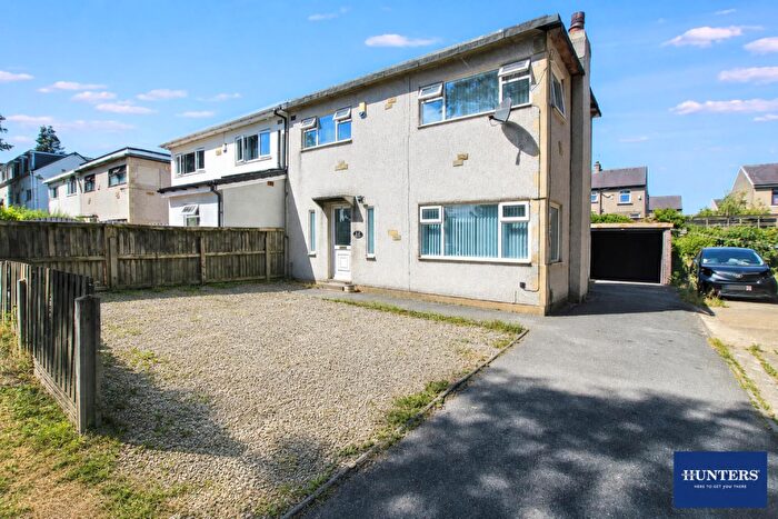 3 Bedroom House To Rent In Northdale Mount, Bradford West Yorkshire, BD5