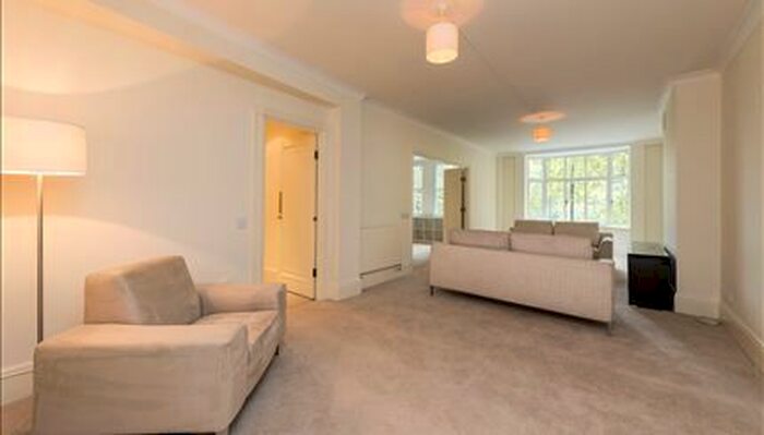 5 Bedroom Flat To Rent In Park Road, St Johns Wood, NW8
