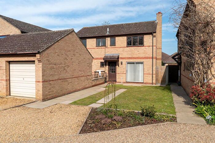 4 Bedroom Detached House For Sale In Hurts Croft, Fordham, CB7