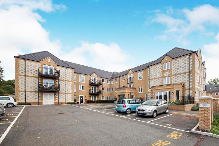 2 Bedroom Apartment For Sale In Olivier Hart Close, Wilton, Salisbury, SP2