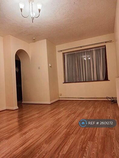 3 Bedroom Semi Detached House To Rent In Wharf Road, Grays, RM17