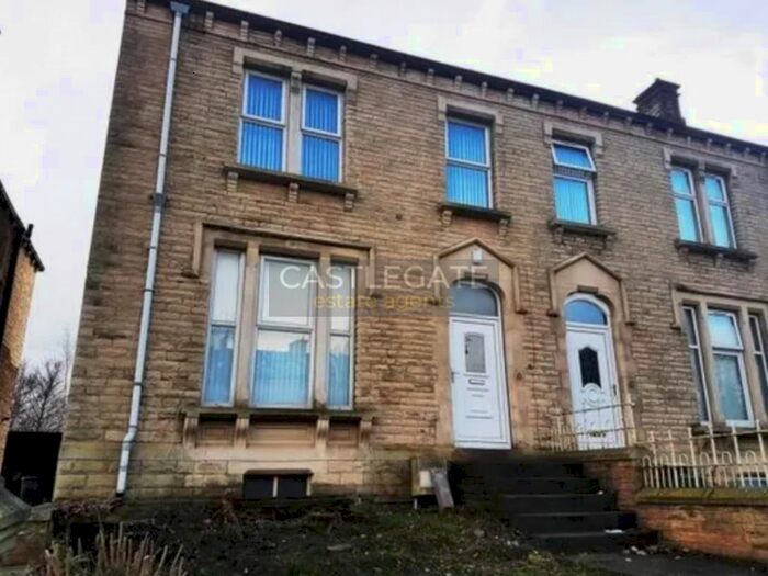 5 Bedroom Semi-Detached House To Rent In Springwood Avenue, Huddersfield, West Yorkshire, HD1