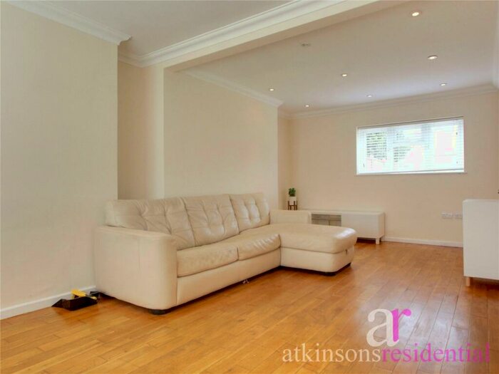 4 Bedroom Semi-Detached House To Rent In Great Cambridge Road, Enfield, Middlesex, EN1