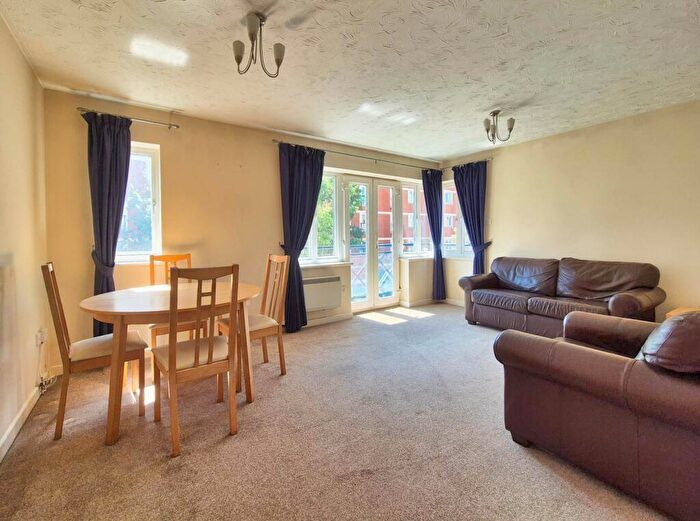 2 Bedroom Apartment To Rent In Neptune Square, Ipswich, IP4