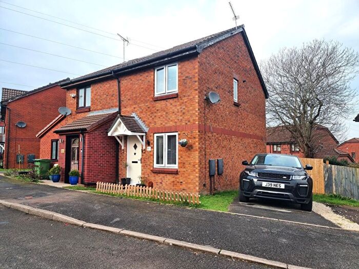 2 Bedroom Semi Detached House For Sale In Peckham Close, Cardiff, CF5