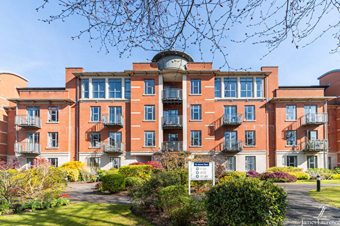 2 Bedroom Flat For Sale In St James Place, George Road, Edgbaston, B15