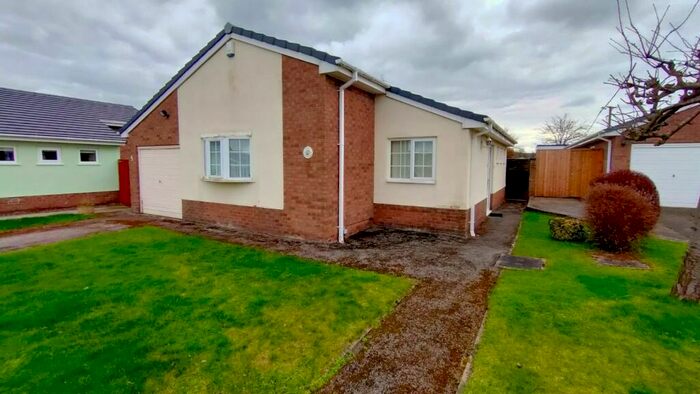 3 Bedroom Bungalow For Sale In Roseway, Rossett, Wrexham, LL12