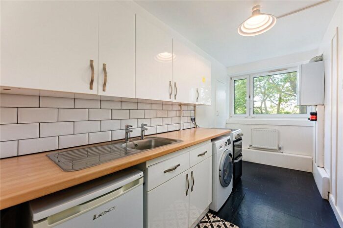 1 Bedroom Flat To Rent In Finchdean House, Tangley Grove, London, SW15