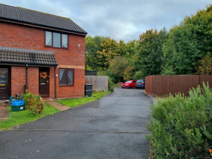 2 Bedroom Property To Rent In Tyne Park, Taunton, TA1