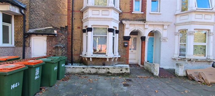 2 Bedroom Flat To Rent In Portway, London, E15