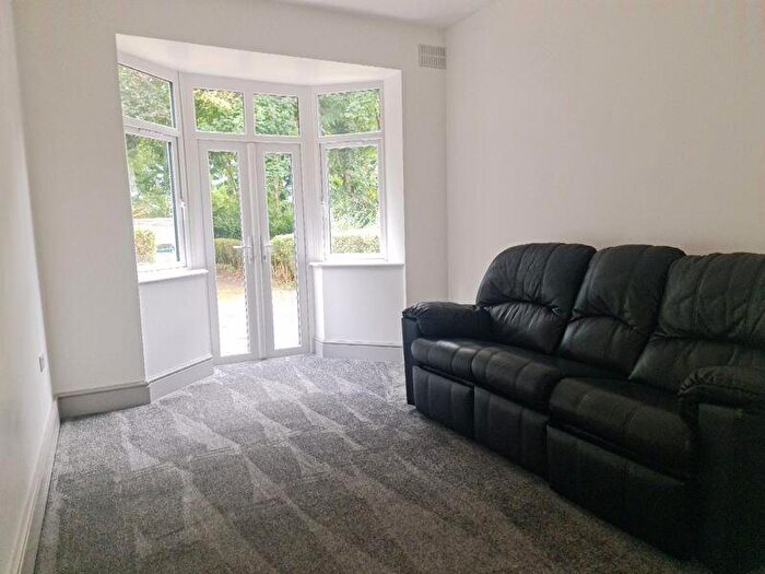 1 Bedroom Flat To Rent In Poplar Avenue, Edgbaston, Birmingham, B17