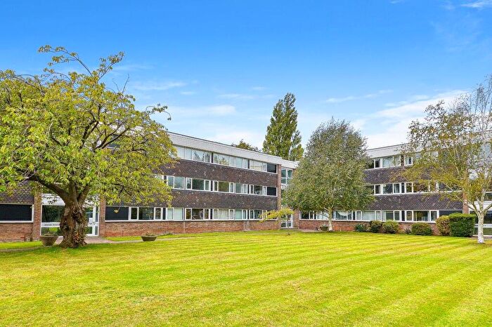 2 Bedroom Apartment To Rent In High Point, B15