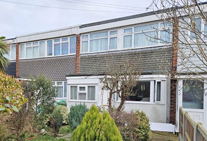 3 Bedroom Terraced House For Sale In Wilrich Avenue, Canvey Island, Essex, SS8