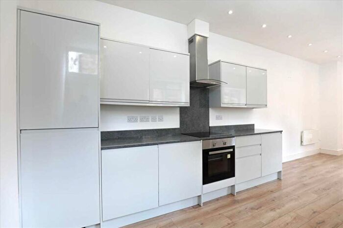 1 Bedroom Apartment For Sale In High St, Burton Latimer, NN15