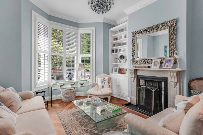 5 Bedroom Detached House For Sale In Cromwell Avenue, Highgate, London, N6