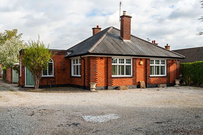 3 Bedroom Detached Bungalow For Sale In Dominion Road, Glenfield, LE3