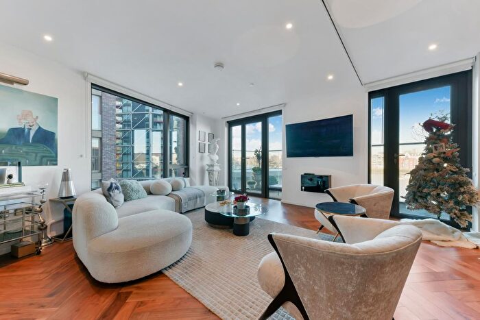 3 Bedroom Flat For Sale In Ambassador Building, Embassy Gardens, SW11