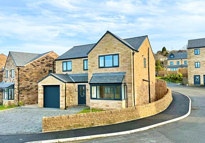 4 Bedroom Detached House To Rent In Summer View, Holmfirth, West Yorkshire, HD9
