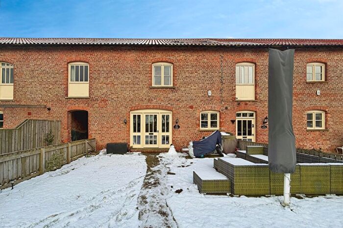 3 Bedroom Barn Conversion For Sale In Enholmes Lane, Patrington, Hull, HU12