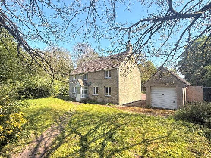 2 Bedroom Detached House For Sale In Cherry Tree Lane, Cirencester, GL7