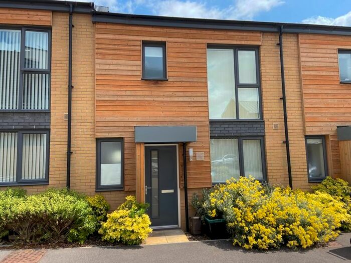 3 Bedroom Terraced House To Rent In Firepool Crescent, Taunton, TA1