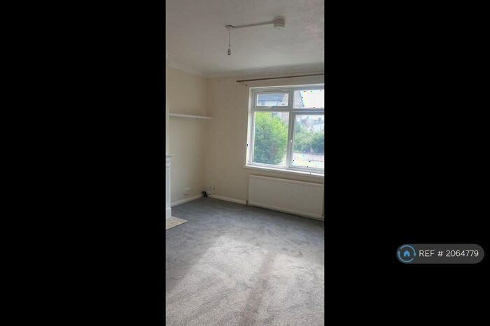 2 Bedroom Terraced House To Rent In Ford Road, Dagenham, RM10