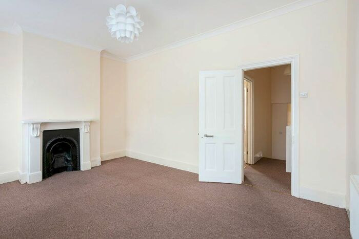 3 Bedroom Terraced House To Rent In Keogh Road, Stratford, E15
