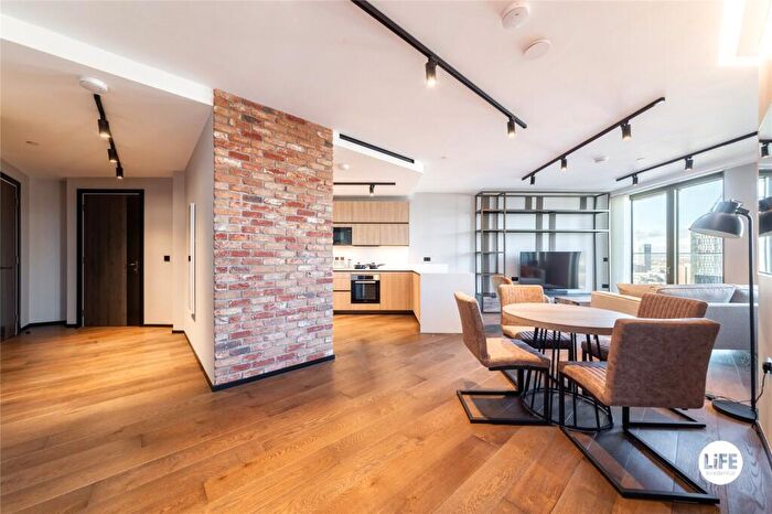 2 Bedroom Apartment To Rent In Hewett Street, London, EC2A