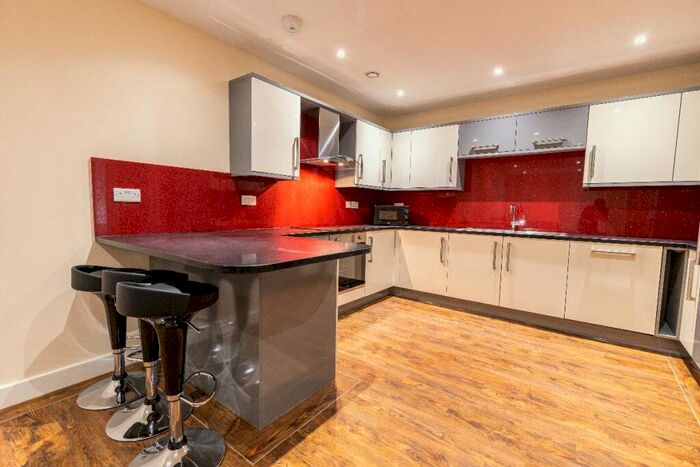 3 Bedroom Apartment To Rent In Ecco, S11